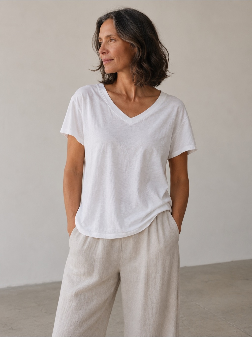 Eileen Fisher White Organic Cotton V-Neck T-Shirt Women's Size Medium NWOT